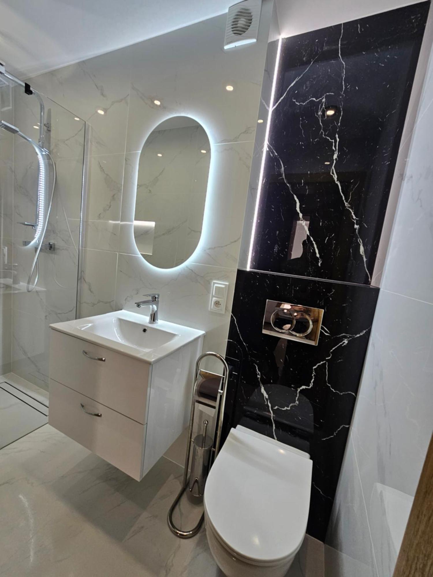 Noclegi Apart Gorlice Apartment *